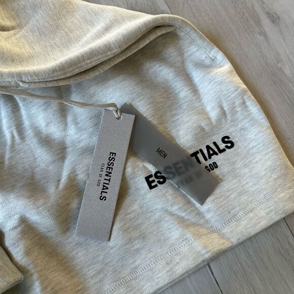 FEAR OF GOD ESSENTIALS SHORTS‎ OATMEAL XL NWT IN PACKAGING - Picture 14 of 14